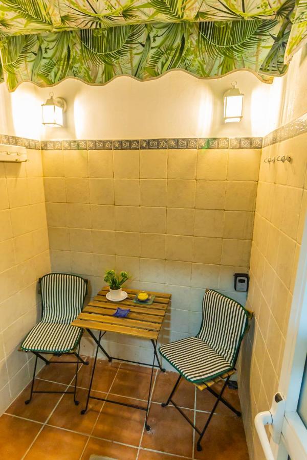 Simplyhosted Lupe Caleta Apartment Cadiz